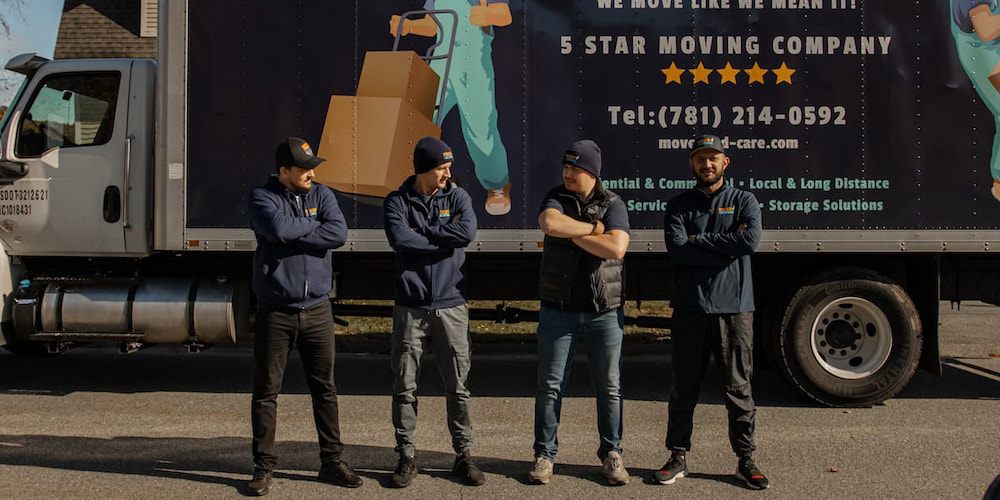 Move and Care moving crew